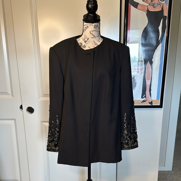 Elegant Black Embellished Women's Jacket - Picture 1 of 11